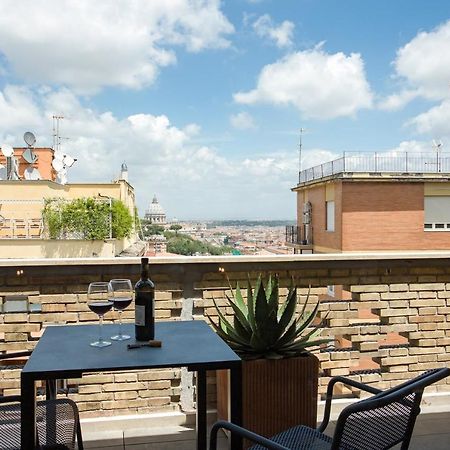 Rome As You Feel - Vatican Terrace Apartments With View Eksteriør bilde